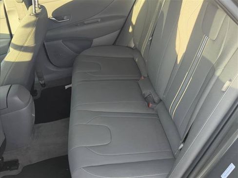 Used 2025 Hyundai Elantra Sport FWD image 21