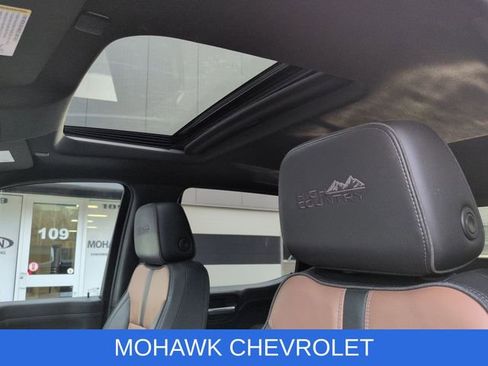 Certified 2021 Chevrolet Silverado 1500 High Country w/ Technology Package image 20