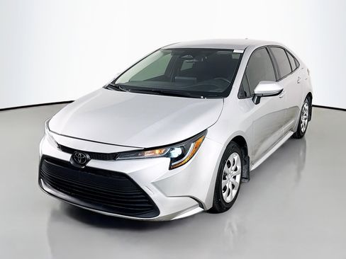 Used 2024 Toyota Corolla LE FWD image 4