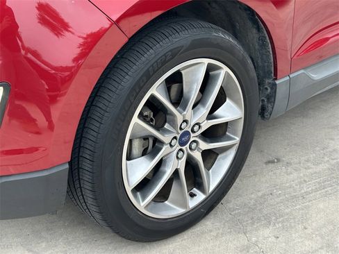 Used 2017 Ford Edge Titanium w/ Equipment Group 301A image 9