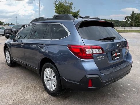 Used 2018 Subaru Outback 2.5i Premium AWD/4WD image 4