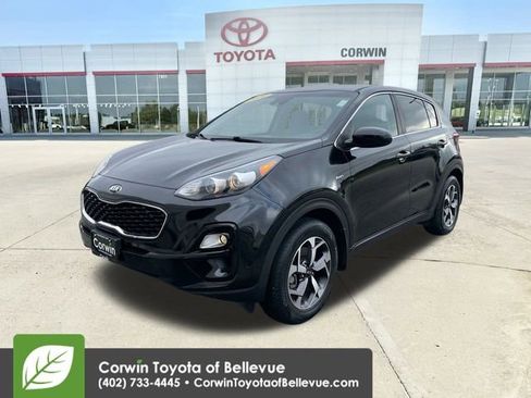 Used 2020 Kia Sportage LX image 4