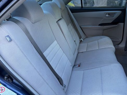 Used 2015 Toyota Camry LE image 22