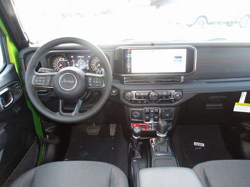 New 2025 Jeep Wrangler Unlimited Rubicon image 11