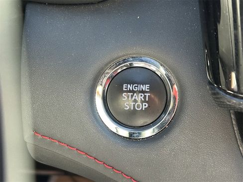 Certified 2023 Toyota Highlander XSE image 30