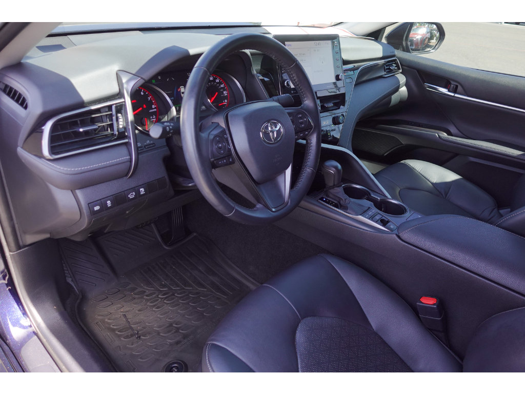 Certified 2022 Toyota Camry XSE FWD image 9