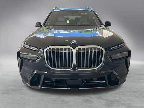Used 2023 BMW X7 xDrive40i w/ Executive Package AWD/4WD image 13