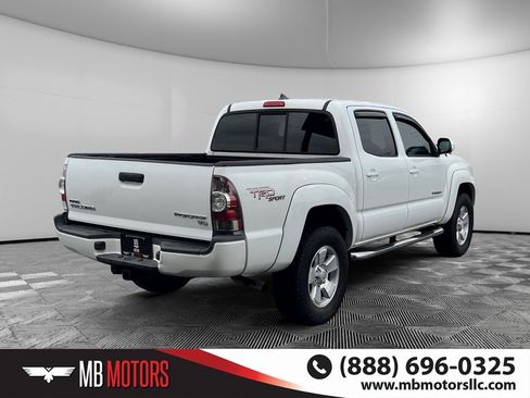 Used 2012 Toyota Tacoma PreRunner image 3