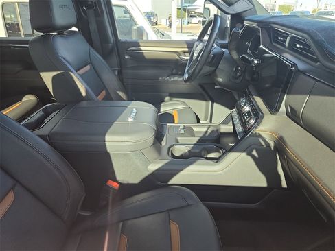 Used 2025 GMC Sierra 2500 AT4 w/ AT4 Premium Plus Package image 15