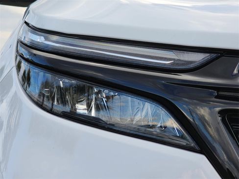 Certified 2024 Chevrolet Equinox RS w/ RS Leather Package image 11