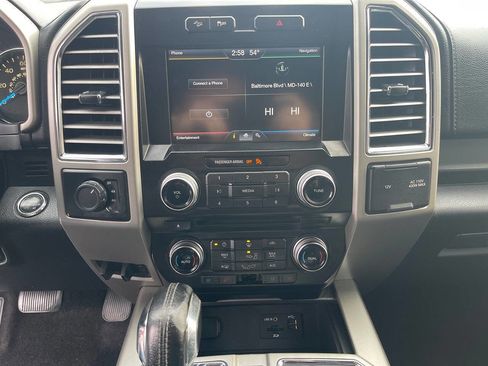 Used 2015 Ford F150 Lariat w/ Equipment Group 501A Mid image 37