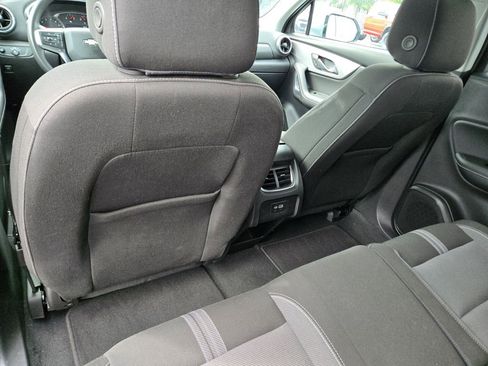 Used 2025 Chevrolet Blazer LT image 18