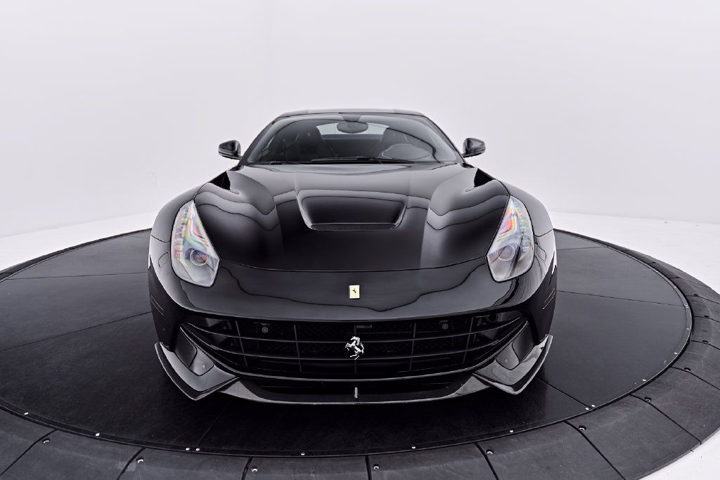 Used 2015 Ferrari F12 Berlinetta RWD image 22