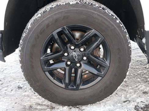 Used 2019 Chevrolet Silverado 1500 LT Trail Boss image 11