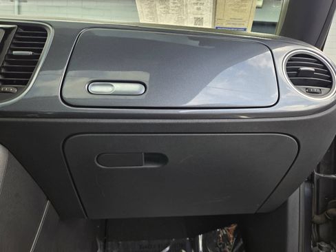 Used 2012 Volkswagen Beetle 2.5 FWD image 46