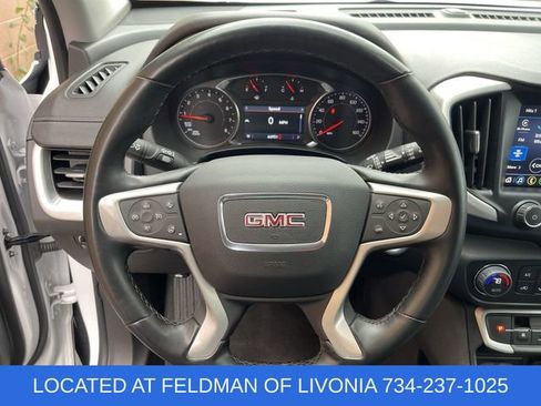 Used 2024 GMC Terrain SLT image 11