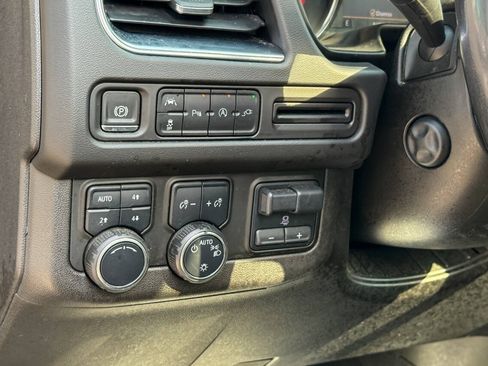 Used 2021 Chevrolet Tahoe LT w/ LT Signature Package AWD/4WD image 29