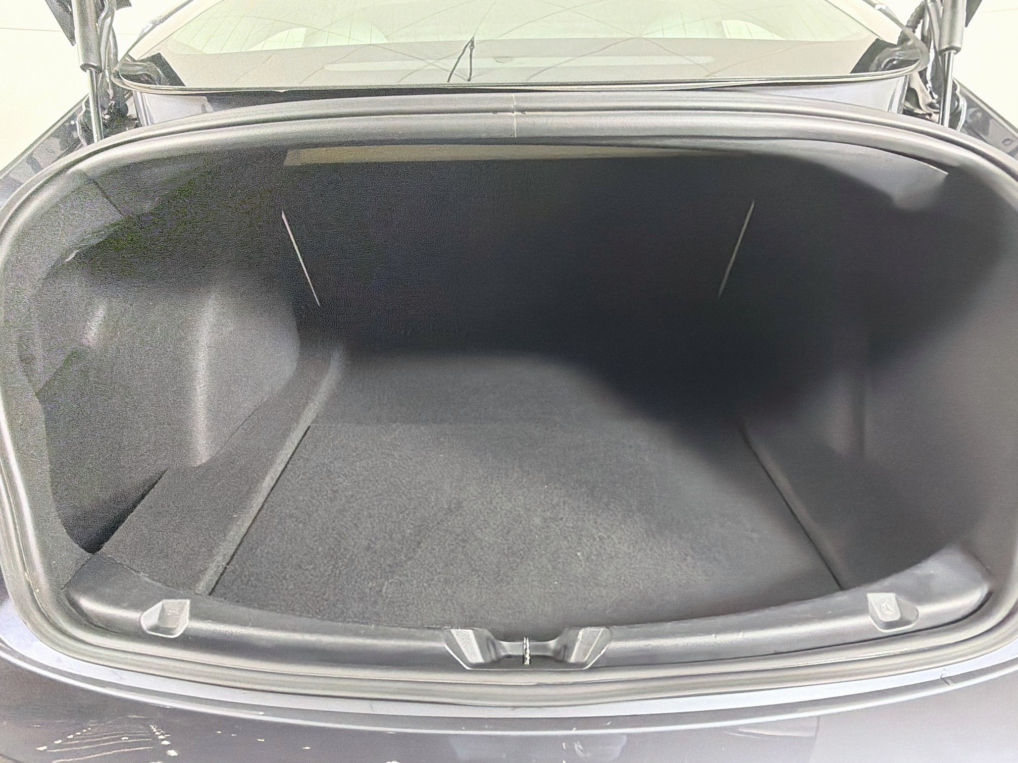 Used 2018 Tesla Model 3 Mid Range RWD image 29