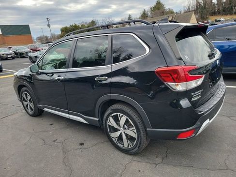 Used 2019 Subaru Forester Touring image 5
