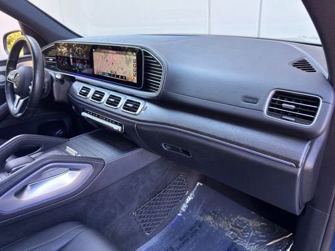 Used 2021 Mercedes-Benz GLS 450 4MATIC image 15