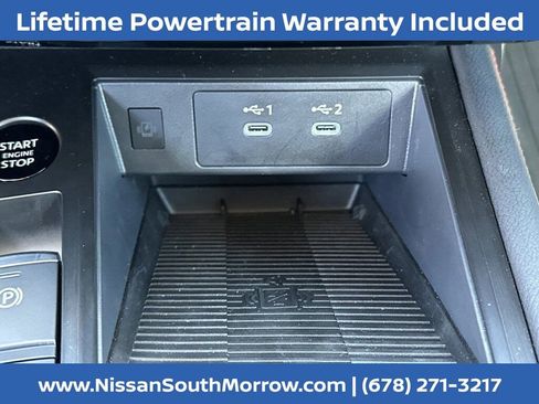 New 2025 Nissan Kicks SR image 7