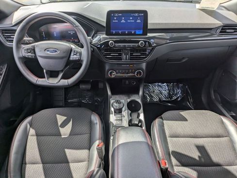 Used 2025 Ford Escape ST-Line image 24