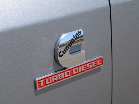 Used 2020 RAM 2500 Laramie image 11