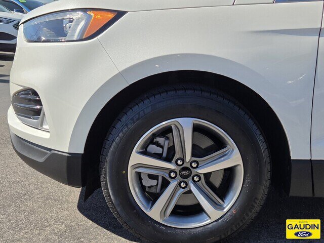 Certified 2024 Ford Edge SEL w/ Convenience Package AWD/4WD image 10