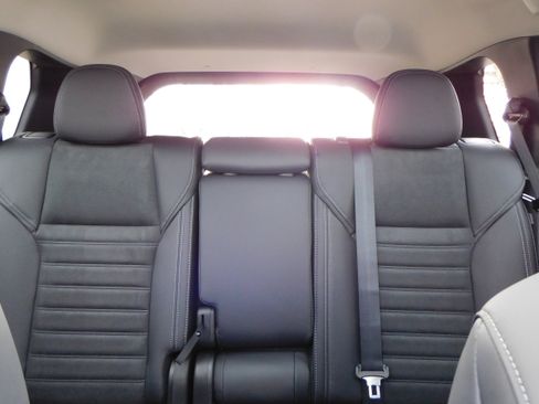 New 2026 Mitsubishi Outlander SE image 28