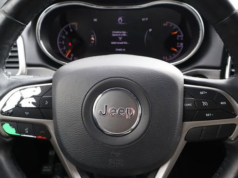 Used 2019 Jeep Grand Cherokee Altitude image 27