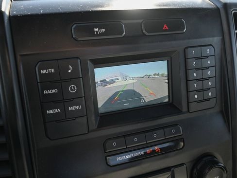 Used 2016 Ford F150 XL w/ Heavy-Duty Payload Package image 29