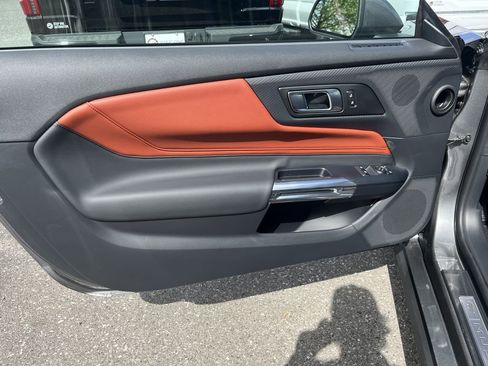 Used 2025 Ford Mustang Premium RWD image 18