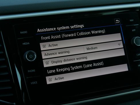 Used 2020 Volkswagen Atlas Cross Sport SEL AWD/4WD image 31