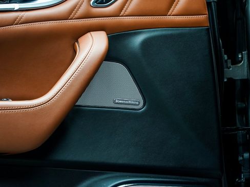 Used 2021 Maserati Levante GTS image 37