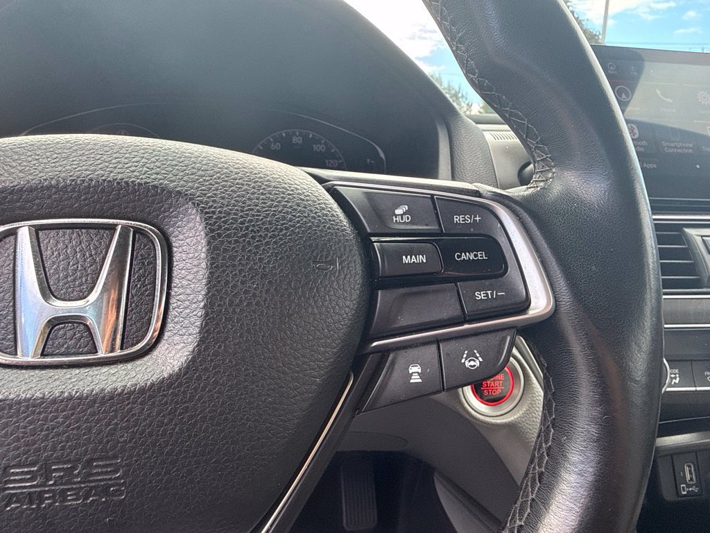 Used 2018 Honda Accord Touring image 8