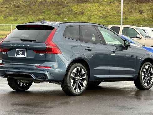 New 2026 Volvo XC60 B5 Plus w/ Protection Package Premier AWD/4WD image 3