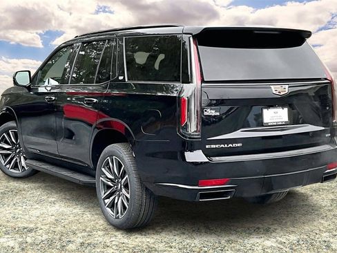 Certified 2023 Cadillac Escalade Sport image 4