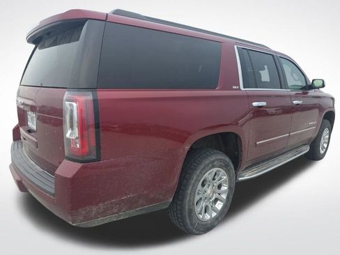 Used 2019 GMC Yukon XL SLT w/ Open Road Package image 5