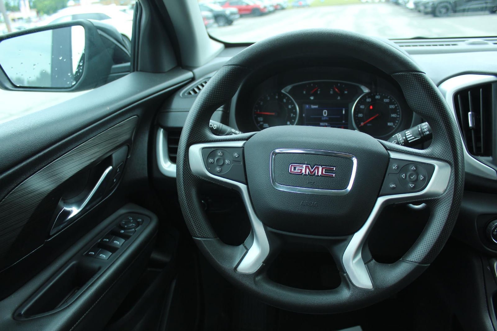 Used 2024 GMC Terrain SLE FWD image 13