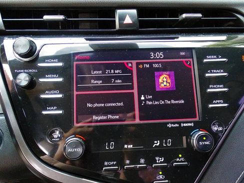 Used 2019 Toyota Camry SE w/ Audio Package FWD image 36