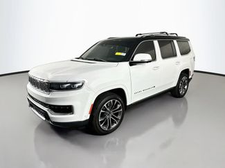 Used 2022 Jeep Grand Wagoneer Series III w/ HD Trailer Tow Package AWD/4WD video 3