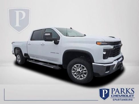 Certified 2024 Chevrolet Silverado 2500 LT image 1