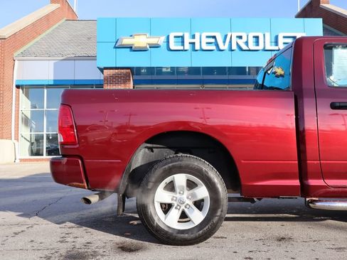 Used 2017 RAM 1500 Express image 36