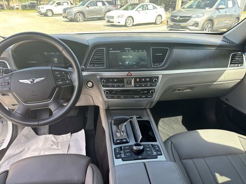 Used 2018 Genesis G80 3.8 w/ Option Group 03 RWD image 15