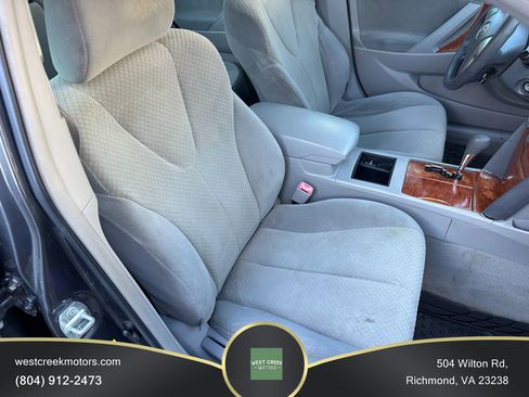 Used 2009 Toyota Camry LE image 11