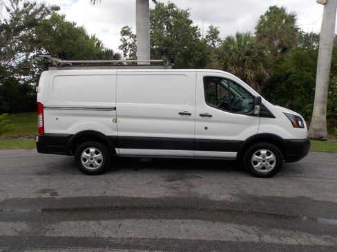 Used 2019 Ford Transit 250 130 Low Roof RWD image 9