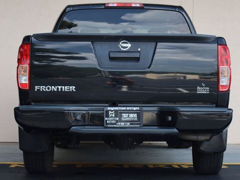 Used 2019 Nissan Frontier S RWD image 9
