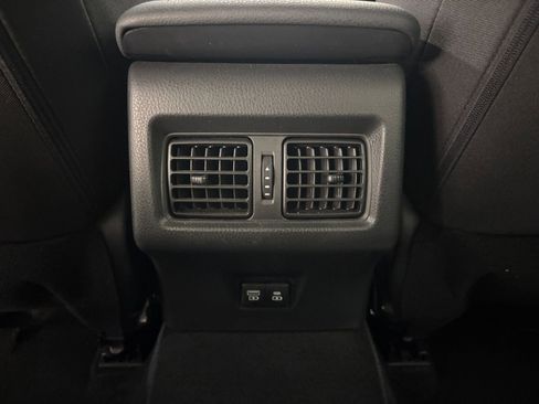 Used 2025 Toyota Camry LE image 23