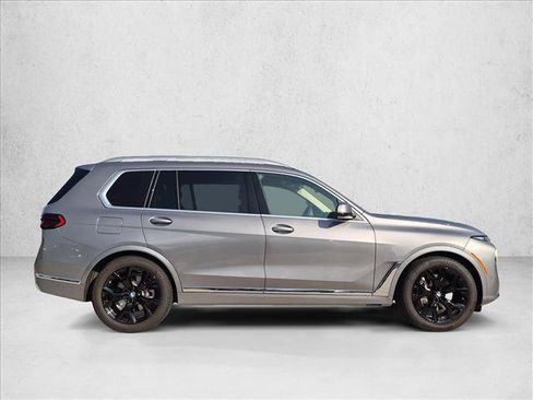 Used 2026 BMW X7 xDrive40i AWD/4WD image 4