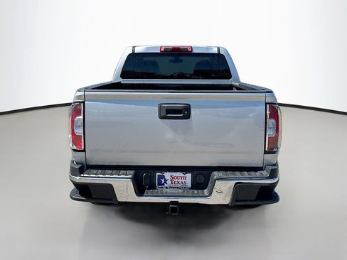 Used 2020 GMC Canyon 2WD Crew Cab w/ Convenience Package image 4